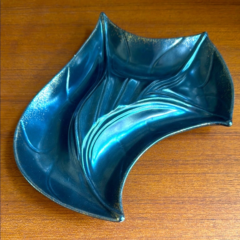 California pottery, incense, burner or tray made in USA number L501